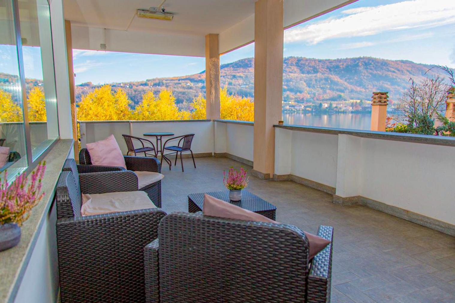 Hotel Chalet Del Lago أفيليانا المظهر الخارجي الصورة